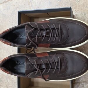 Ecco Men's Dark Brown and Tan Leather Sneakers